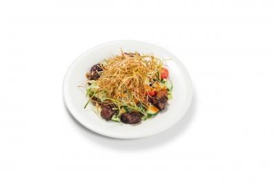 Salad with grilled and glazed with Soy sauce Duck image