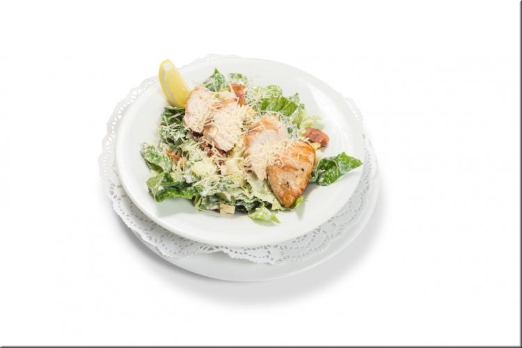 Салат Цезарь традиционный + Куриная грудка фото Салат Цезарь традиционный + Куриная грудка картинка