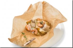 Трио из судака, лосося и тигровой креветки фото Трио из судака, лосося и тигровой креветки картинка